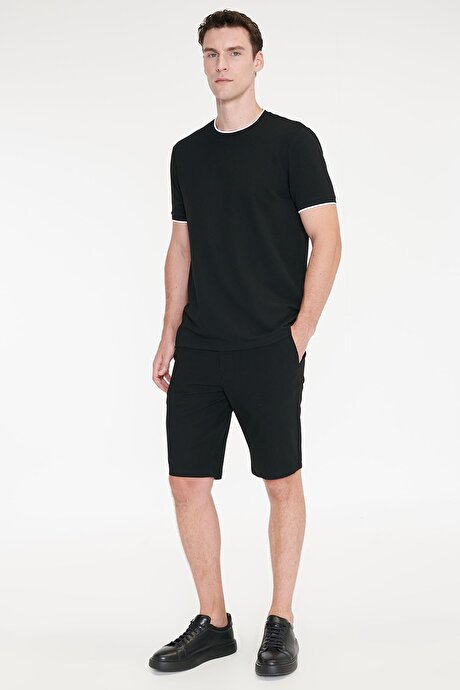 Slim Fit Dar Kesim Yan Cepli Gofre Desenli Esnek Siyah Şort resmi