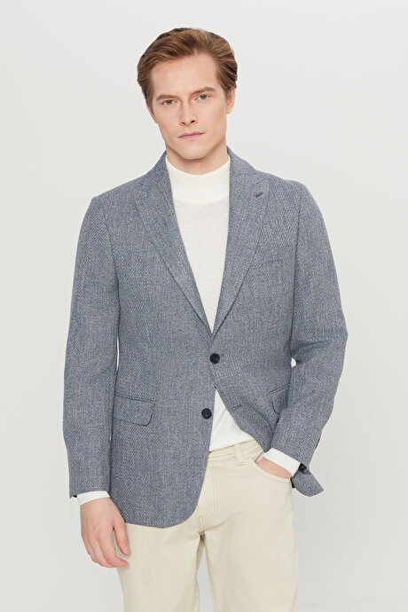 Slim Fit Dar Kesim Kırlangıç Yaka Kapak Cepli Armürlü Blazer Lacivert Ceket resmi