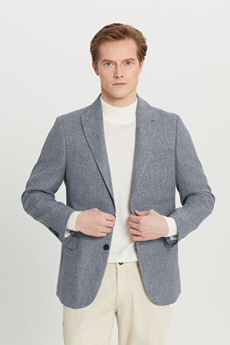 Slim Fit Dar Kesim Kırlangıç Yaka Kapak Cepli Armürlü Blazer Lacivert Ceket resmi