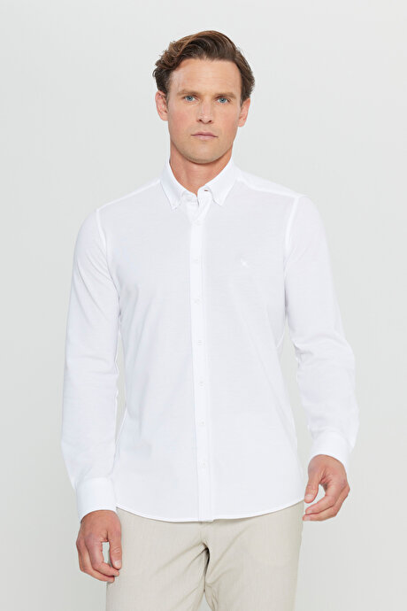 360 Her Yöne Esneyen Pamuklu Slim Fit Dar Kesim Düğmeli Yaka Örme Beyaz Gömlek resmi