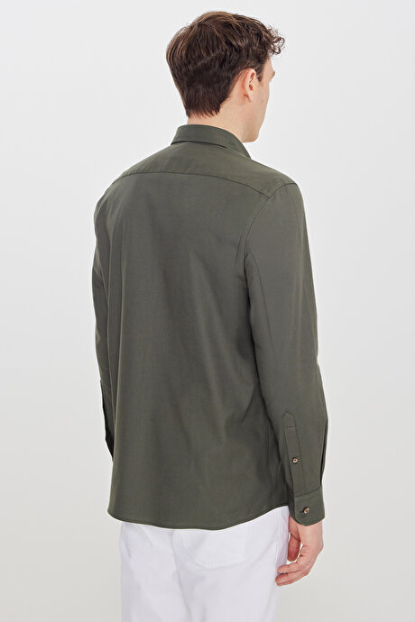 Pamuklu Slim Fit Dar Kesim Düğmeli Yaka Haki Gömlek resmi