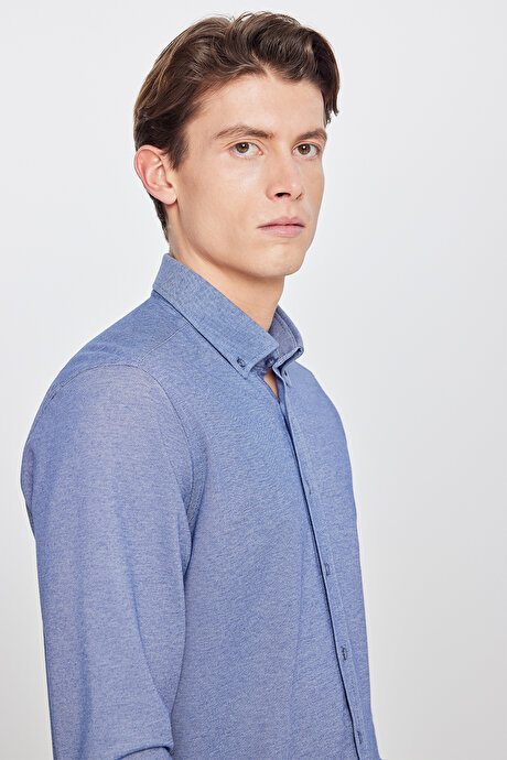 Pamuklu Slim Fit Dar Kesim Düğmeli Yaka Örme Lacivert Gömlek resmi