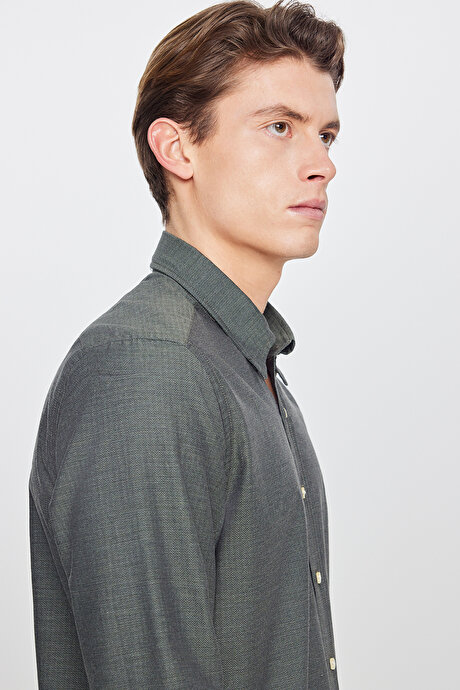 %100 Pamuk Slim Fit Dar Kesim Gizli Düğme Yaka Balıksırtı Desenli Haki Gömlek resmi