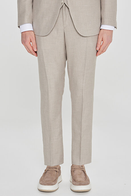Slim Fit Dar Kesim Kırlangıç Yaka Kapak Cepli Çizgili Bej Takım Elbise resmi