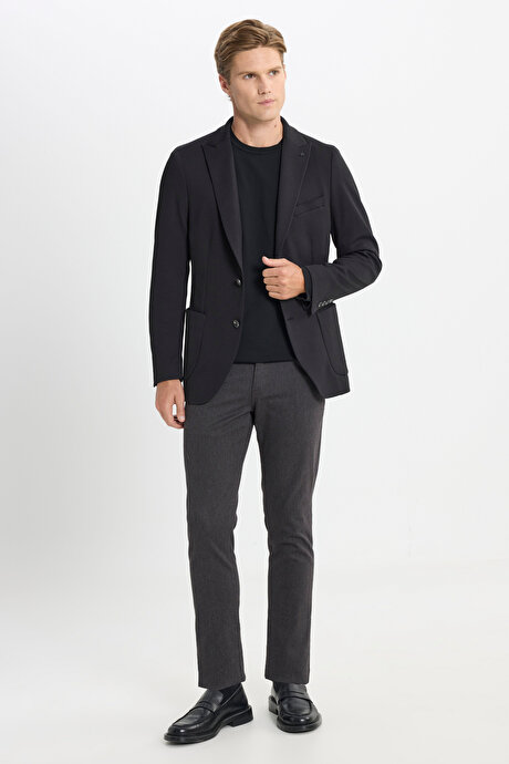 Slim Fit Dar Kesim Kırlangıç Yaka Desenli Torba Cepli Siyah Ceket resmi