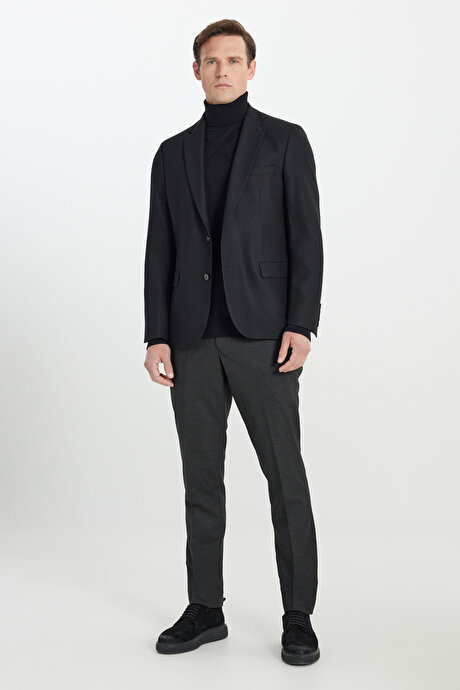 Regular Fit Rahat Kesim Mono Yaka Kapak Cepli Yünlü Siyah Ceket resmi