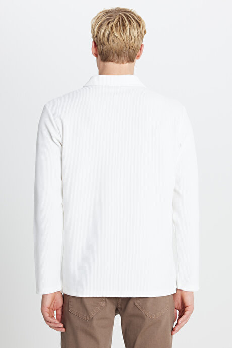 Standart Fit Polo Yaka Jakarlı Esnek Uzun Kollu Ekru Uzun Kollu Tişört resmi