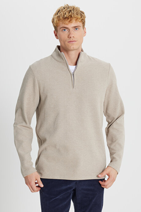 Pamuklu Slim Fit Dar Kesim Bato Yaka Uzun Kollu Bej Uzun Kollu Tişört resmi