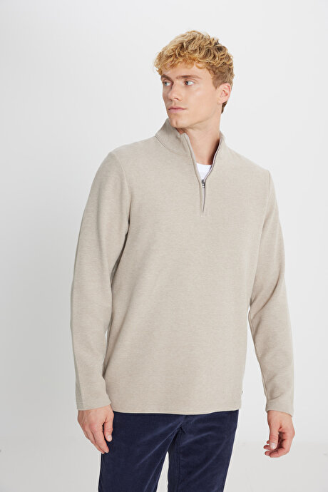 Pamuklu Slim Fit Dar Kesim Bato Yaka Uzun Kollu Bej Uzun Kollu Tişört resmi