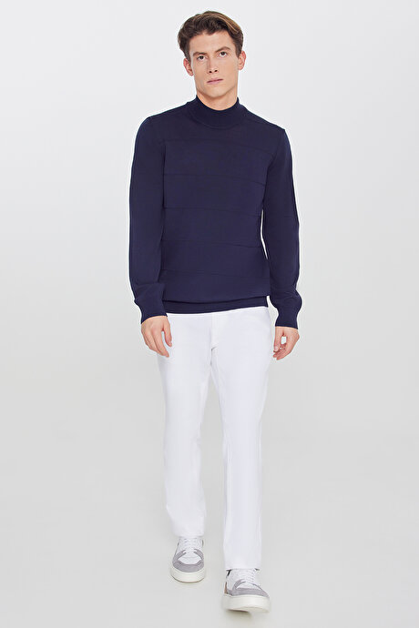 Standart Fit Normal Kesim Yarım Balıkçı Yaka Triko Lacivert Kazak resmi