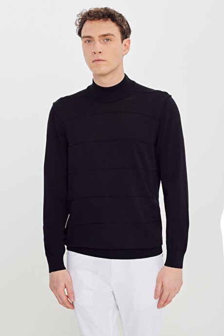 Standart Fit Normal Kesim Yarım Balıkçı Yaka Triko Siyah Kazak resmi