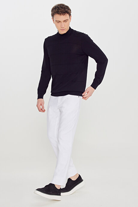 Standart Fit Normal Kesim Yarım Balıkçı Yaka Triko Siyah Kazak resmi