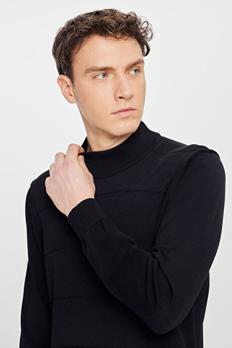 Standart Fit Normal Kesim Yarım Balıkçı Yaka Triko Siyah Kazak resmi