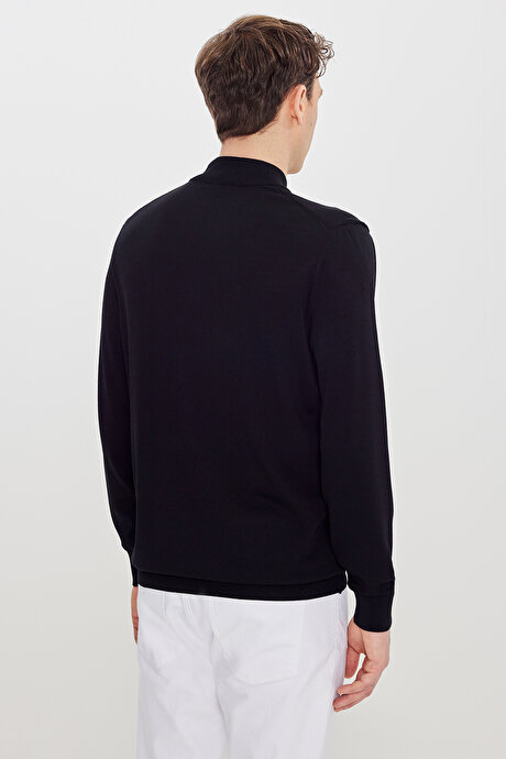 Standart Fit Normal Kesim Yarım Balıkçı Yaka Triko Siyah Kazak resmi