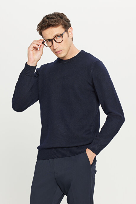 Standart Fit Normal Kesim Bisiklet Yaka Şardonlu Triko Lacivert Kazak resmi