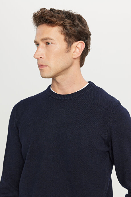 Standart Fit Normal Kesim Bisiklet Yaka Şardonlu Triko Lacivert Kazak resmi