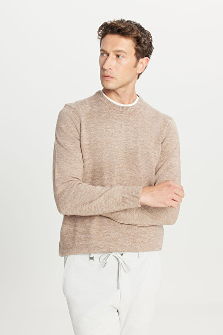 Standart Fit Normal Kesim Bisiklet Yaka Şardonlu Triko Vizon Kazak resmi