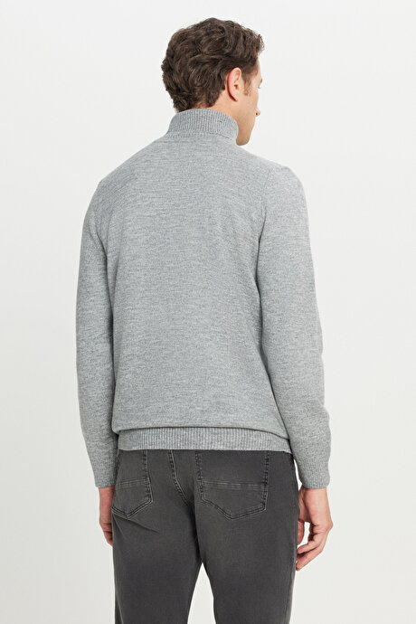Standart Fit Normal Kesim Tam Balıkçı Yaka Triko Açık Gri Kazak resmi