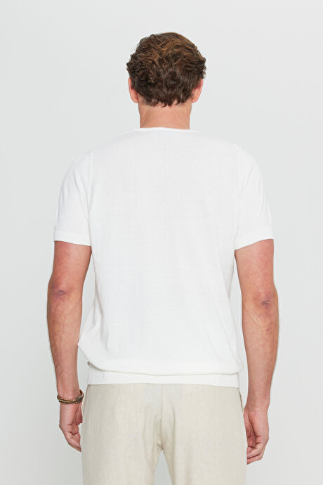 %100 Pamuk Standart Fit Bisiklet Yaka Triko Beyaz Tişört resmi