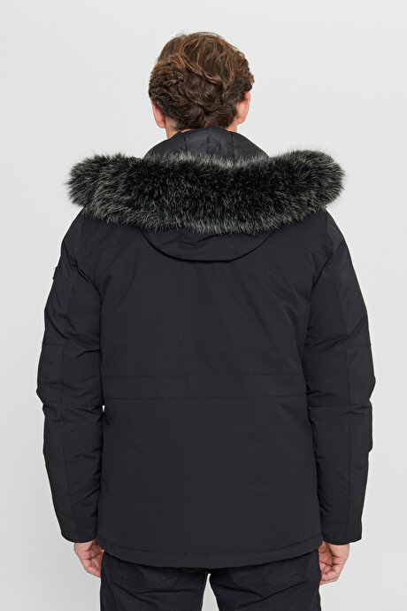 Standart Fit Normal Kesim Çıkma Kürk Kapüşonlu Fermuarlı Yan Cep Kalın Dolgulu Siyah Mont resmi