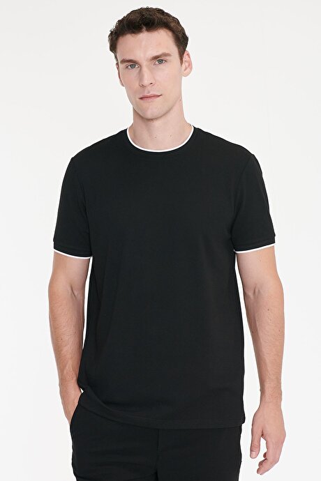 Slim Fit Dar Kesim Polo Yaka Jakarlı Esnek Siyah Tişört resmi