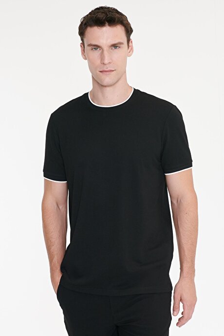 Slim Fit Dar Kesim Polo Yaka Jakarlı Esnek Siyah Tişört resmi