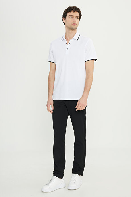 %100 Pamuk Slim Fit Dar Kesim Polo Yaka Jakarlı Beyaz Tişört resmi