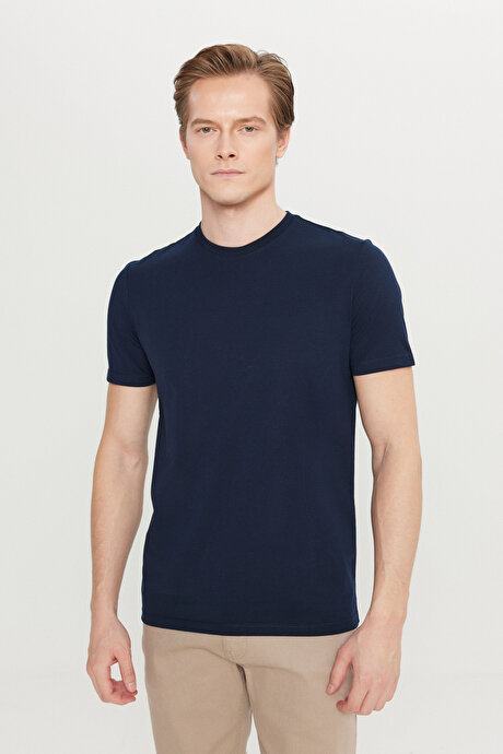 Pamuklu Slim Fit Dar Kesim Bisiklet Yaka Lacivert Tişört resmi