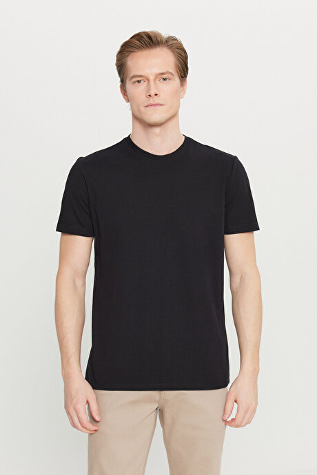 Pamuklu Slim Fit Dar Kesim Bisiklet Yaka Siyah Tişört resmi