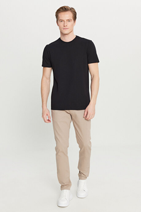 Pamuklu Slim Fit Dar Kesim Bisiklet Yaka Siyah Tişört resmi