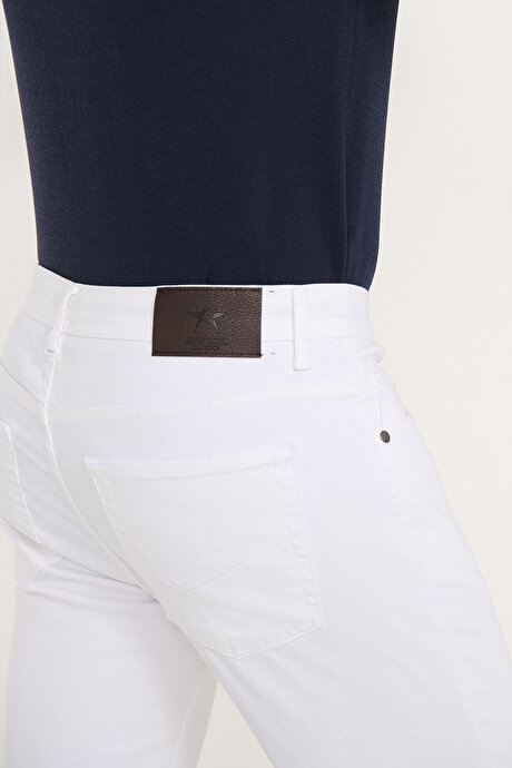 360 Derece Her Yöne Esneyen Rahat Slim Fit Beyaz Pantolon resmi