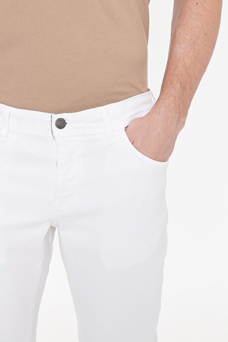 360 Derece Her Yöne Esneyen Rahat Slim Fit Beyaz Pantolon resmi