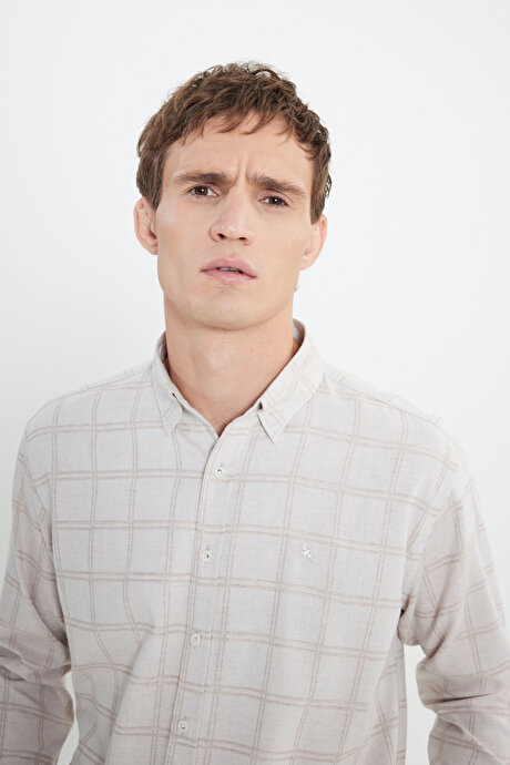 Oxford Regular Fit Rahat Kesim Gizli Düğmeli Yaka Kareli BEJ ACIK KAHVE Gömlek resmi