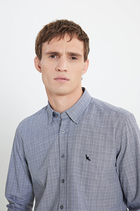 %100 Pamuk Oxford Slim Fit Dar Kesim Gizli Düğmeli Yaka Kareli Gri-Beyaz Gömlek resmi