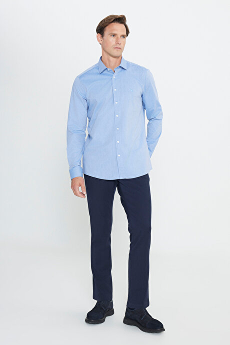 %100 Pamuk Slim Fit Dar Kesim Klasik Yaka Diagonal Desenli Mavi Gömlek resmi