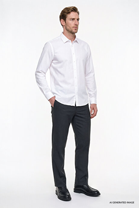 Non-Iron Ütü Gerektirmeyen %100 Pamuk Slim Fit Dar Kesim Klasik Yaka Beyaz Gömlek resmi