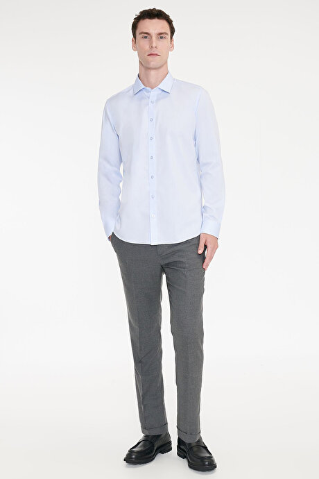 Non-Iron Ütü Gerektirmeyen %100 Pamuk Slim Fit Dar Kesim Klasik Yaka Açık Mavi Gömlek resmi