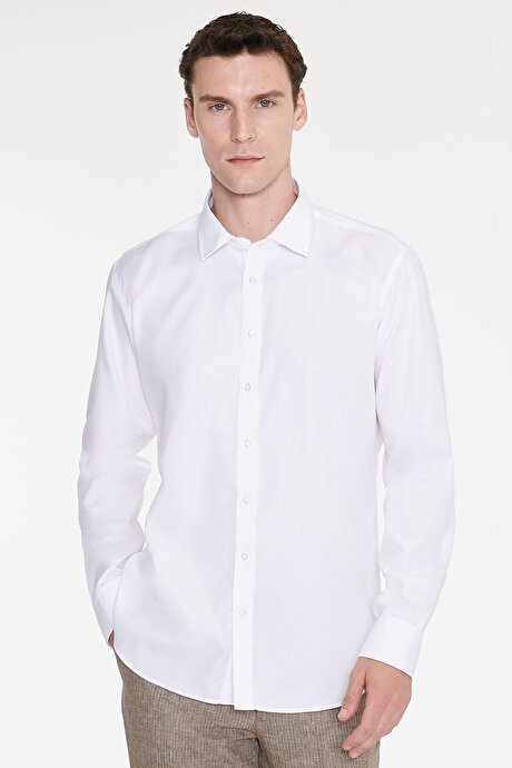 Non-Iron Ütü Gerektirmeyen %100 Pamuk Slim Fit Dar Kesim Klasik Yaka Beyaz Gömlek resmi