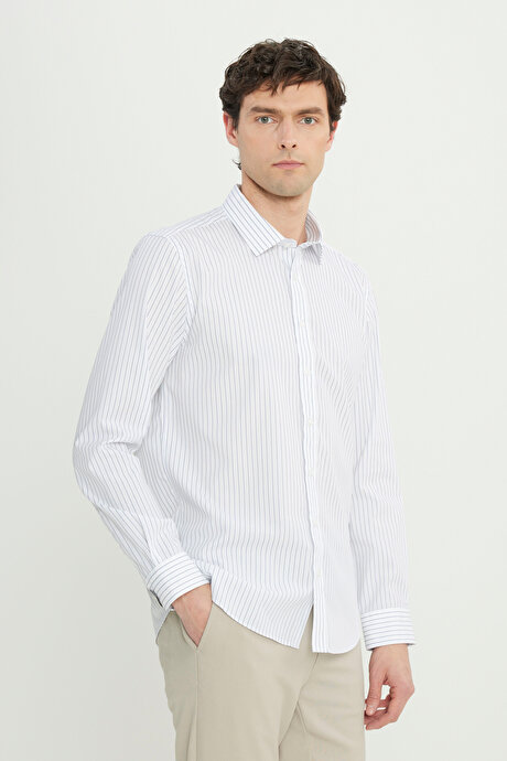 Non-Iron Ütü Gerektirmeyen %100 Pamuk Slim Fit Dar Kesim Klasik Yaka Çizgili Lacivert-Beyaz Gömlek resmi
