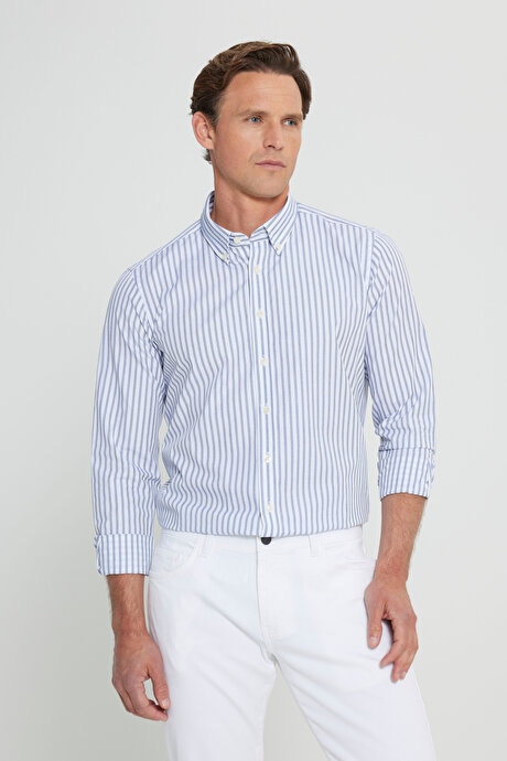 %100 Pamuk Slim Fit Dar Kesim Düğmeli Yaka Armürlü Beyaz-Lacivert Gömlek resmi