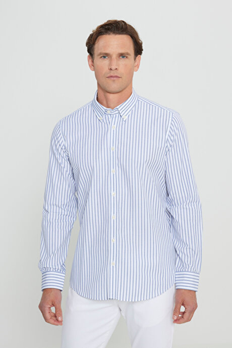%100 Pamuk Slim Fit Dar Kesim Düğmeli Yaka Armürlü Beyaz-Lacivert Gömlek resmi