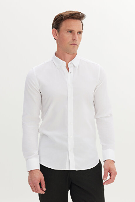 %100 Pamuk Slim Fit Dar Kesim Düğmeli Yaka Oxford Beyaz Gömlek resmi
