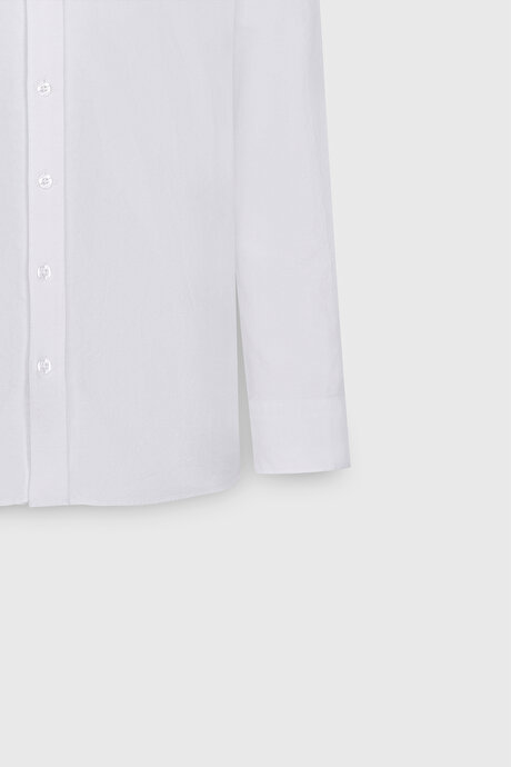 %100 Pamuk Slim Fit Dar Kesim Düğmeli Yaka Oxford Beyaz Gömlek resmi