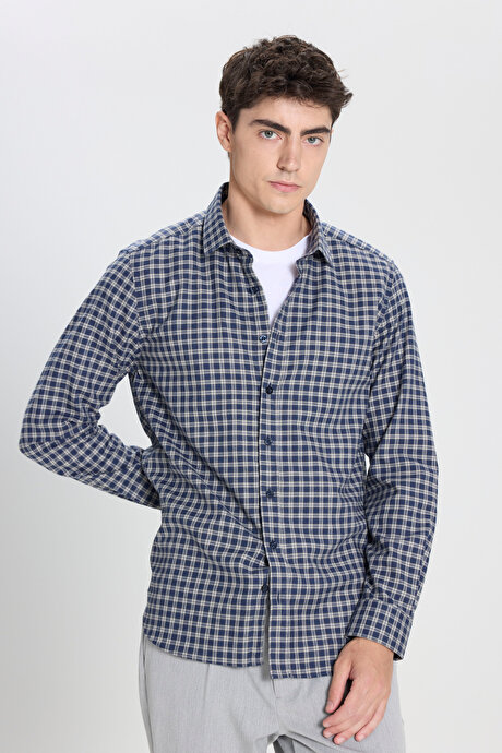 %100 Pamuk Slim Fit Dar Kesim Düğmeli Yaka Kareli Flanel Lacivert-Bej Gömlek resmi