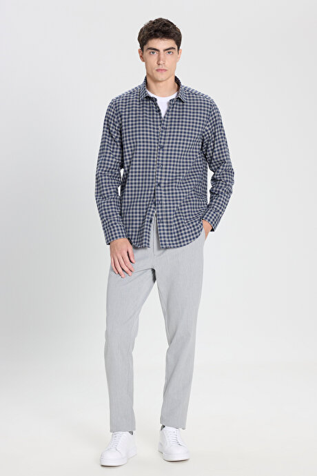 %100 Pamuk Slim Fit Dar Kesim Düğmeli Yaka Kareli Flanel Lacivert-Bej Gömlek resmi