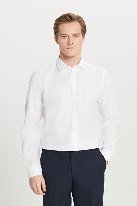 Non-Iron %100 Pamuk Tailored Slim Fit Dar Kesim Klasik Yaka Desenli Beyaz Gömlek resmi