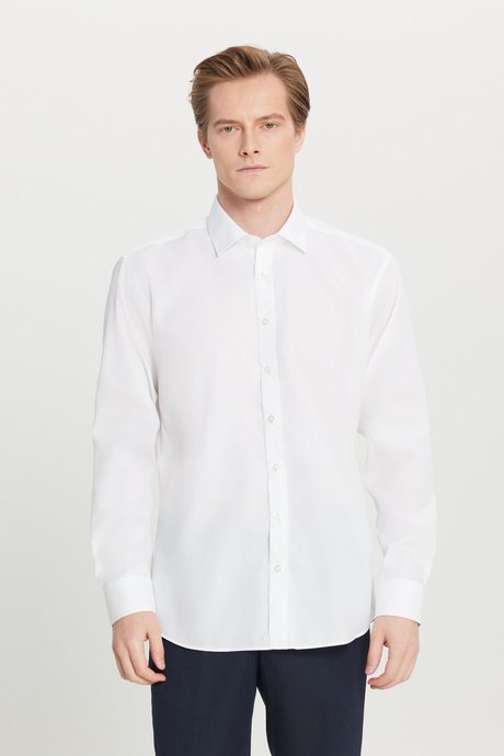 Non-Iron Ütü Gerektirmeyen %100 Pamuk Regular Fit Beyaz Gömlek resmi