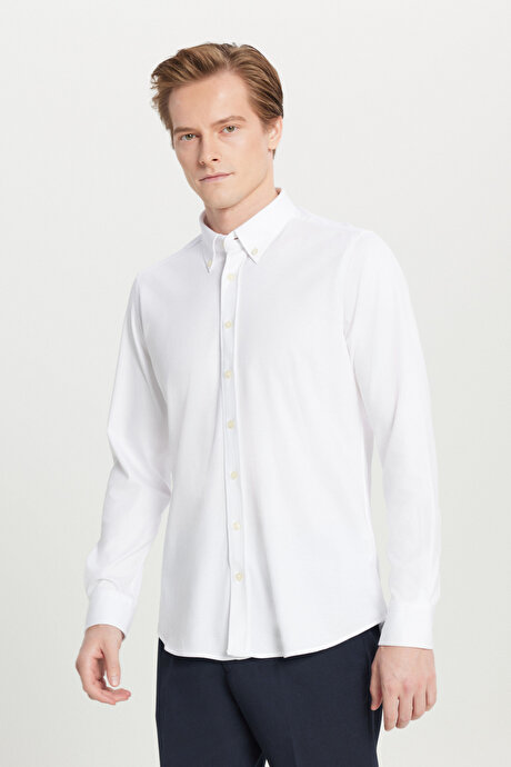 %100 Pamuk Slim Fit Dar Kesim Düğmeli Yaka Desenli Örme Beyaz Gömlek resmi