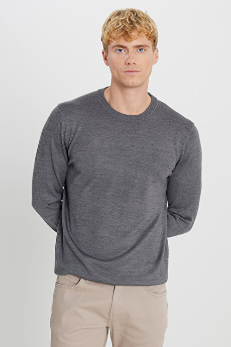 Yünlü Sıcak Tutan Standart Fit Bisiklet Yaka Triko Gri Melanj Kazak resmi