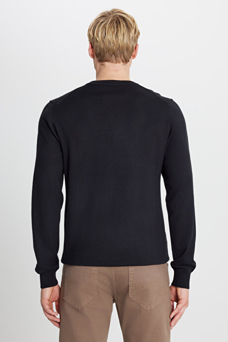 Yünlü Sıcak Tutan Standart Fit Bisiklet Yaka Triko Siyah Kazak resmi